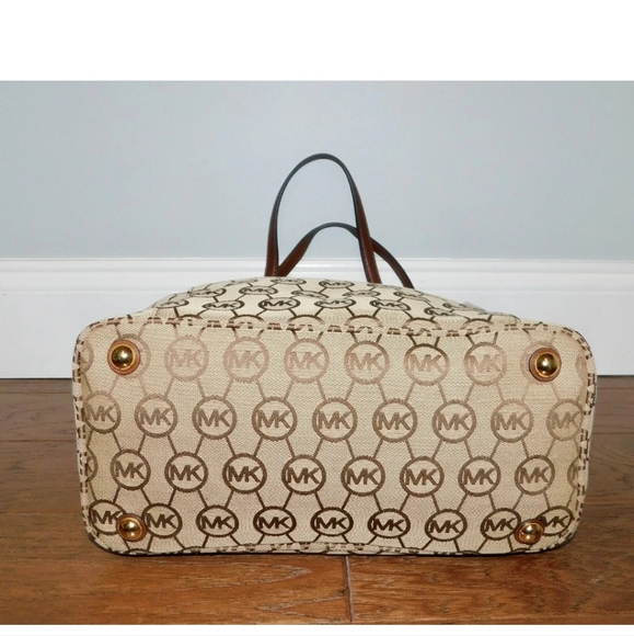 NWT Michael Kors Tote - Picture 5 of 7